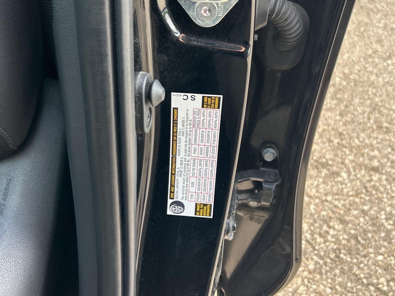 2023 Toyota Venza LE Hybrid   Clean Carfax Photo