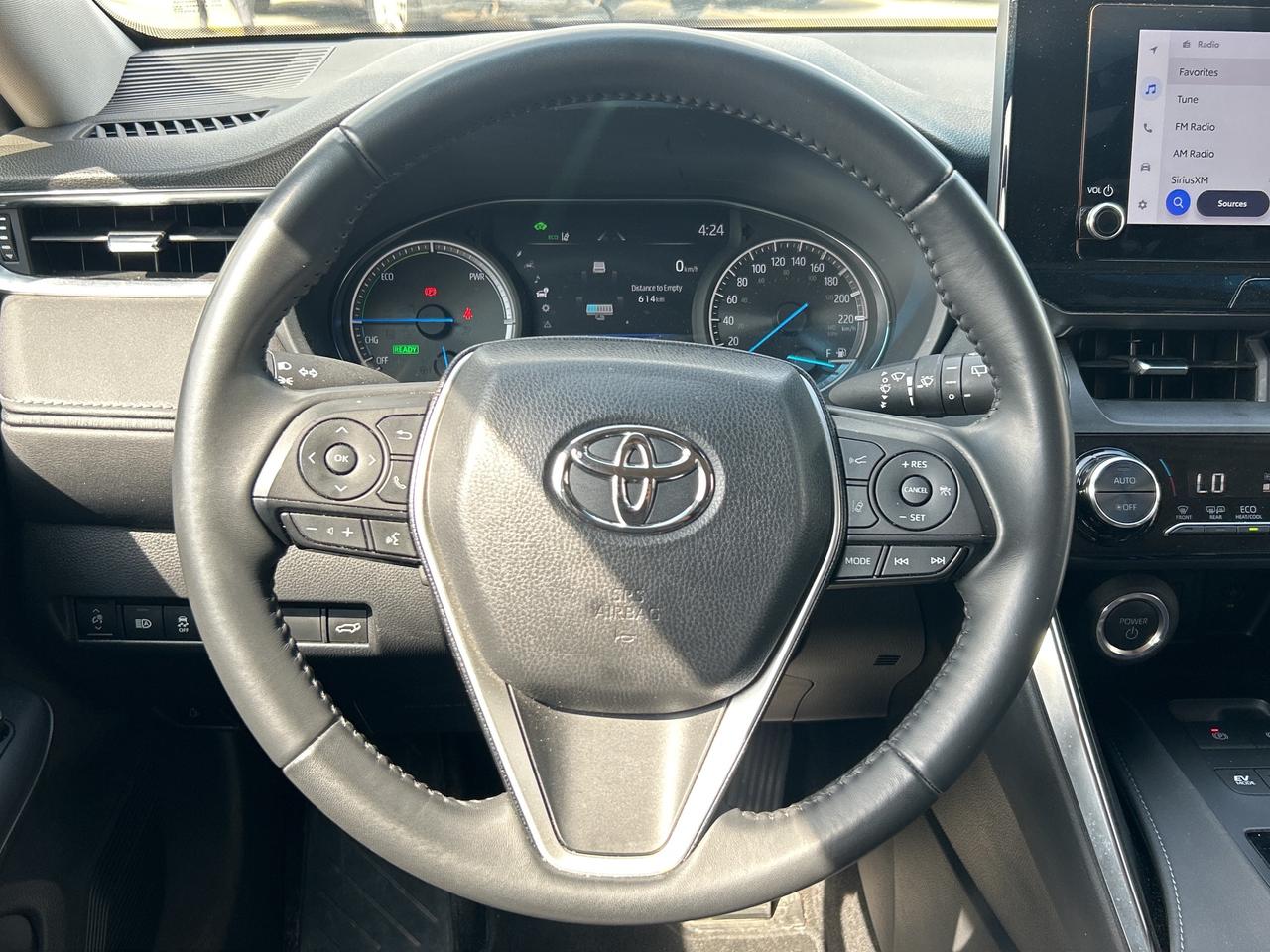 2023 Toyota Venza LE Hybrid   Clean Carfax Photo