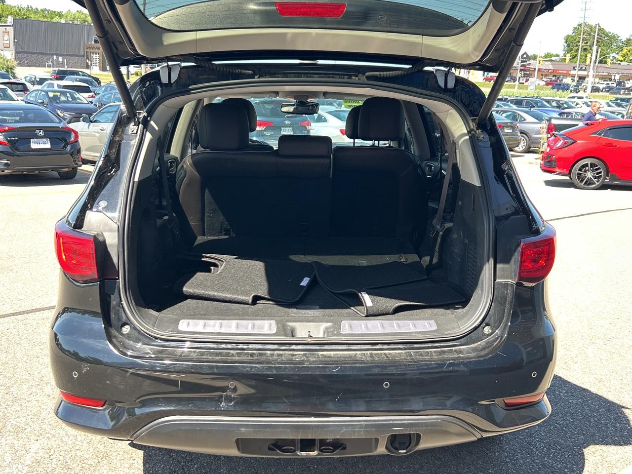 2020 Infiniti QX60 Essential   7 Seats   Safety Tech   Clean Carfax Photo4