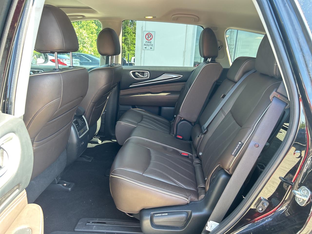 2020 Infiniti QX60 Essential   7 Seats   Safety Tech   Clean Carfax Photo