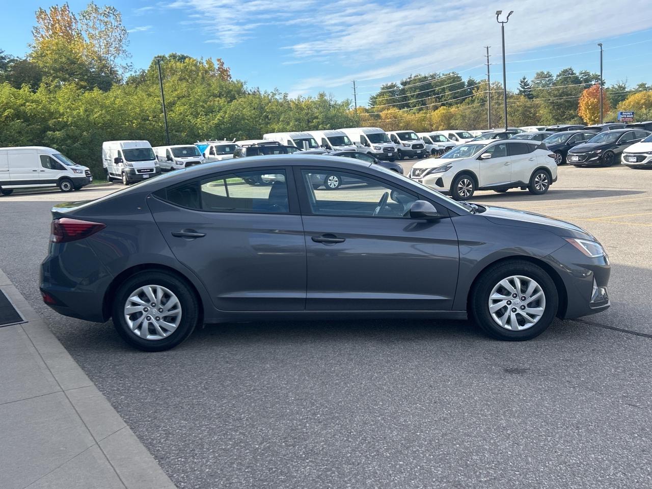2020 Hyundai Elantra Essential   Clean Carfax Photo2