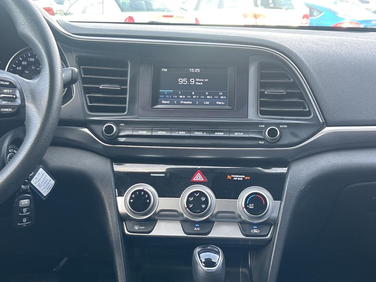 2020 Hyundai Elantra Essential   Clean Carfax Photo