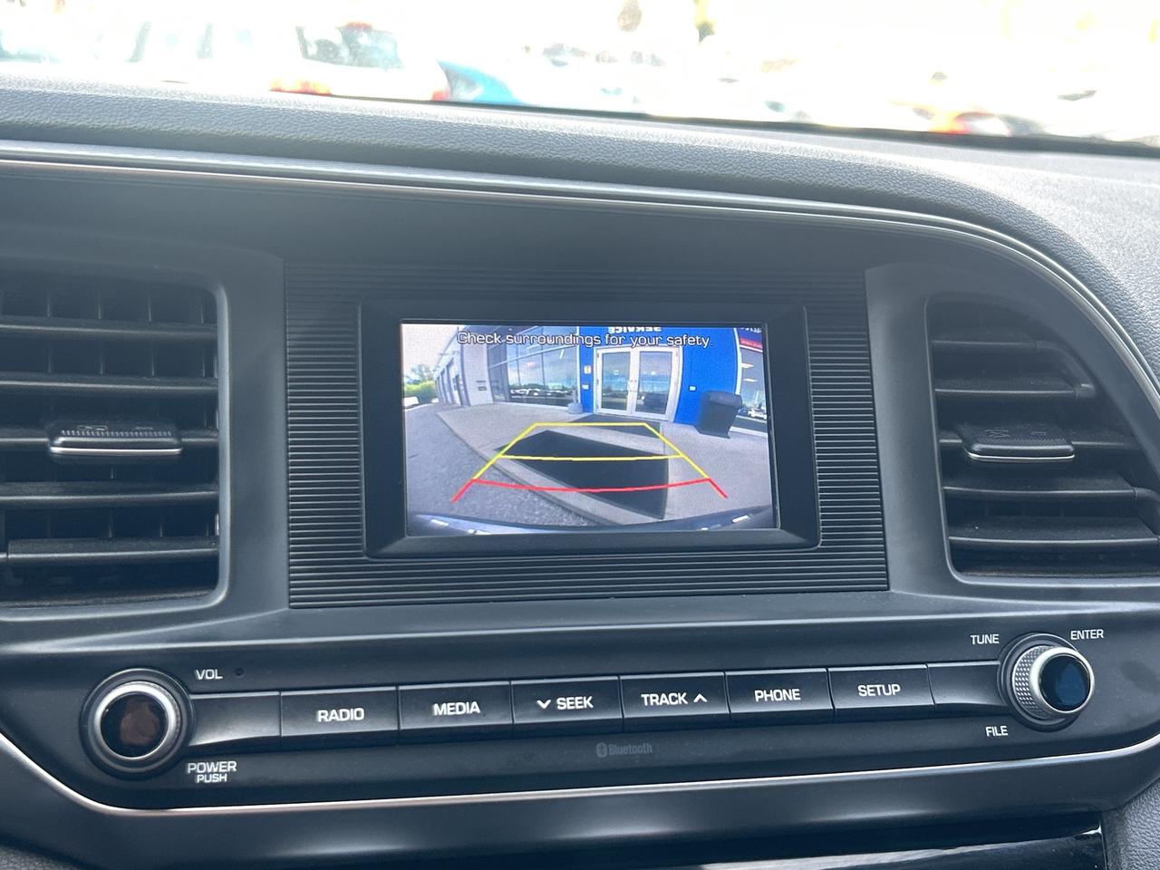 2020 Hyundai Elantra Essential   Clean Carfax Photo