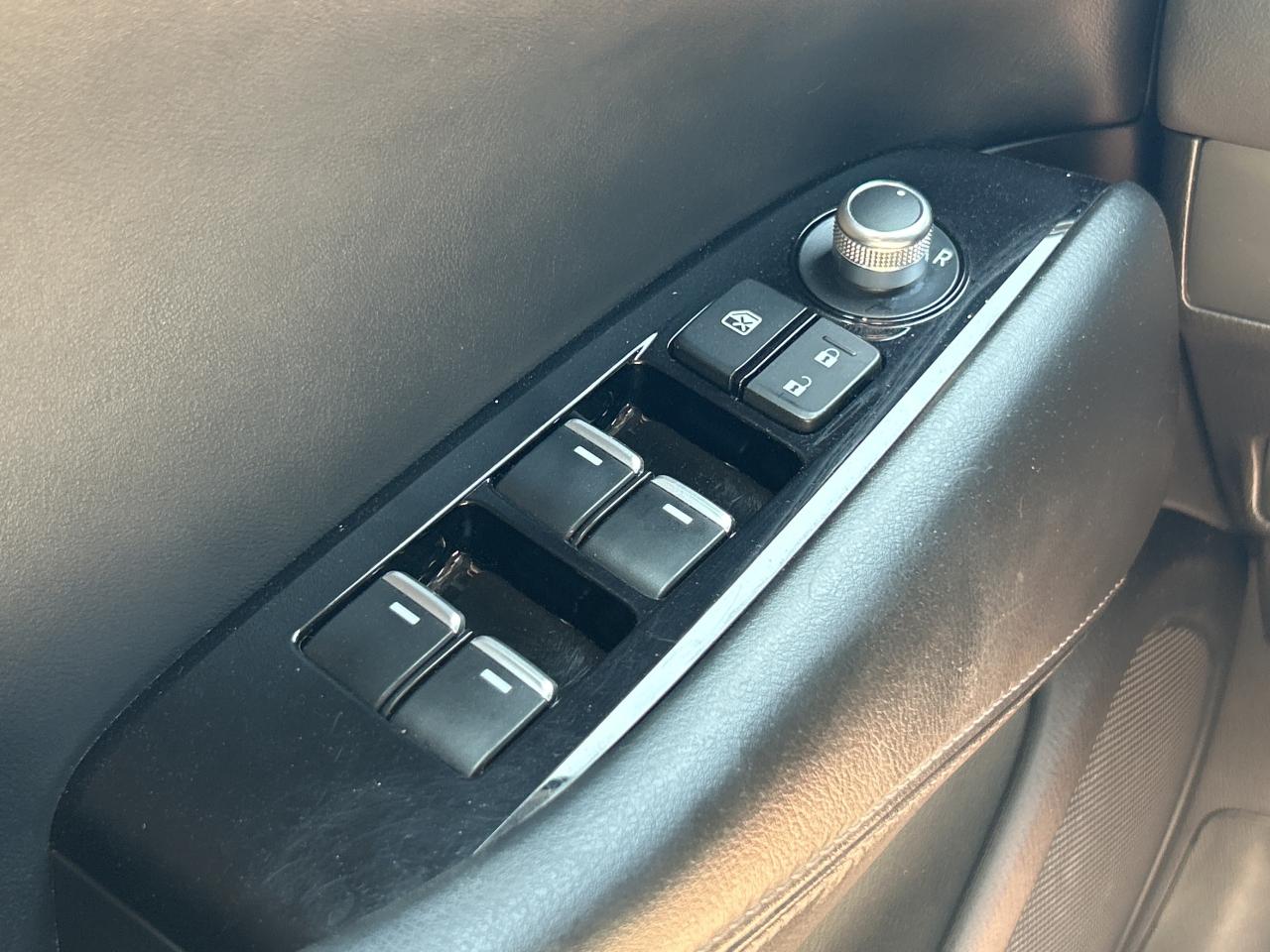 2021 Mazda MAZDA6 GS-L   Sunroof   Leatherette   Clean Carfax Photo