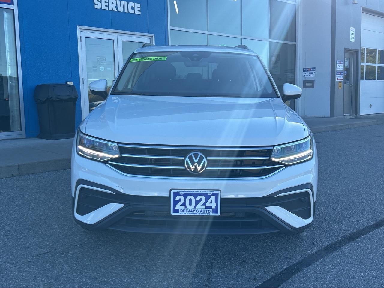 2024 Volkswagen Tiguan Comfortline 4MOTION    Pano Roof   Clean Carfax Photo