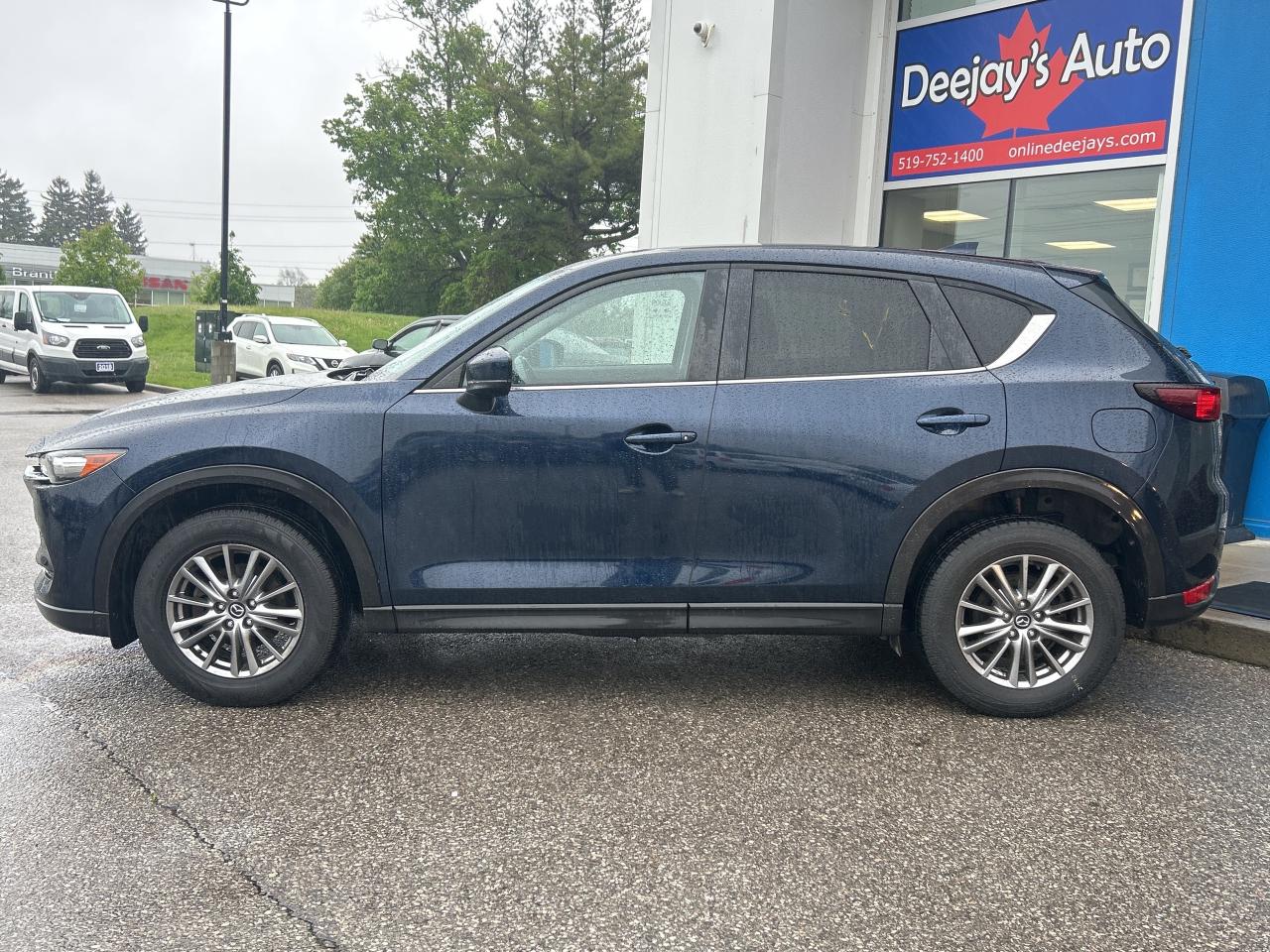 2019 Mazda CX-5 GS   Leatherette   CarPlay   Clean Carfax Photo4