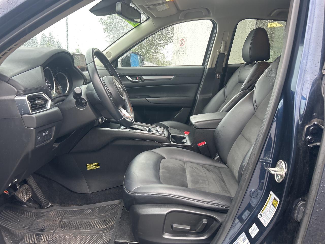 2019 Mazda CX-5 GS   Leatherette   CarPlay   Clean Carfax Photo