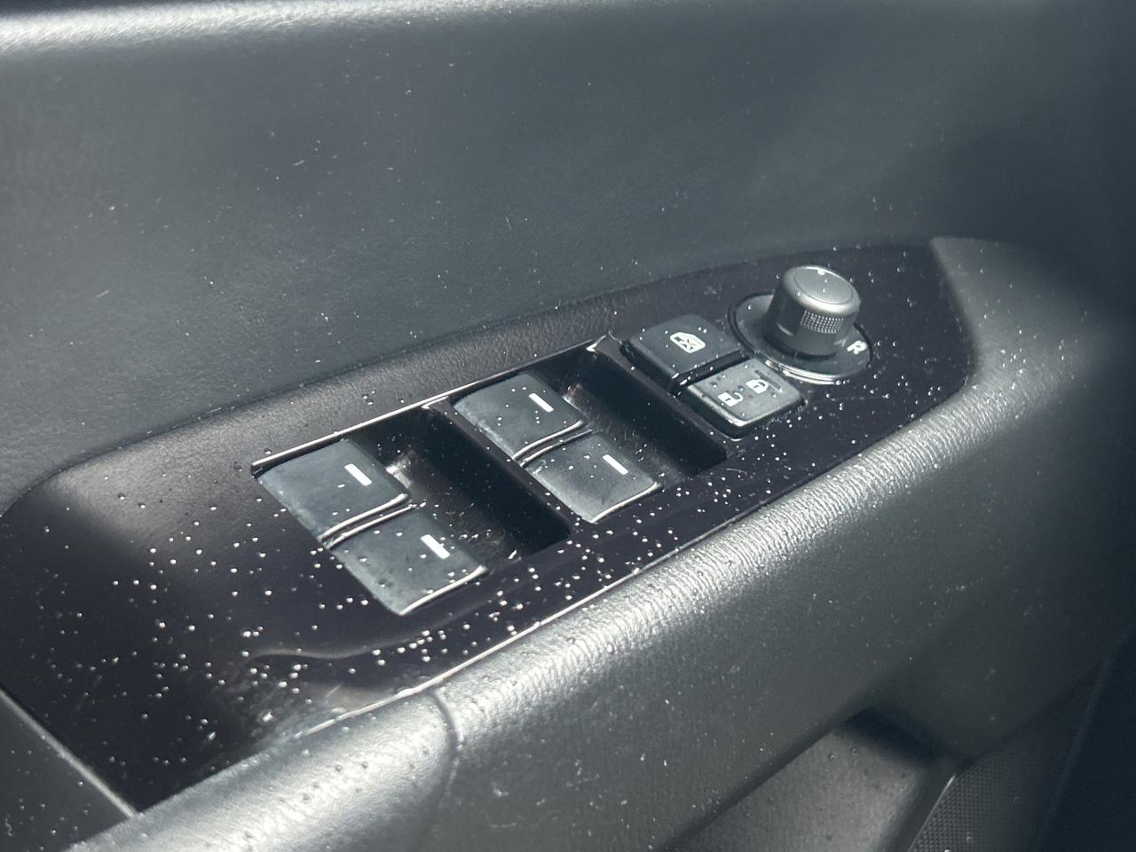 2019 Mazda CX-5 GS   Leatherette   CarPlay   Clean Carfax Photo