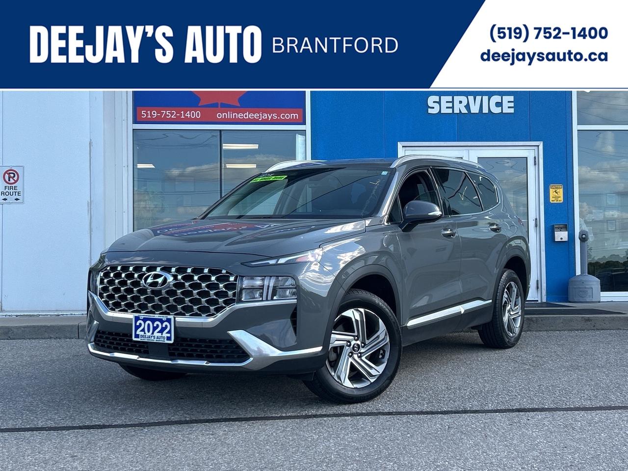 2022 Hyundai Santa Fe Preferred Photo0