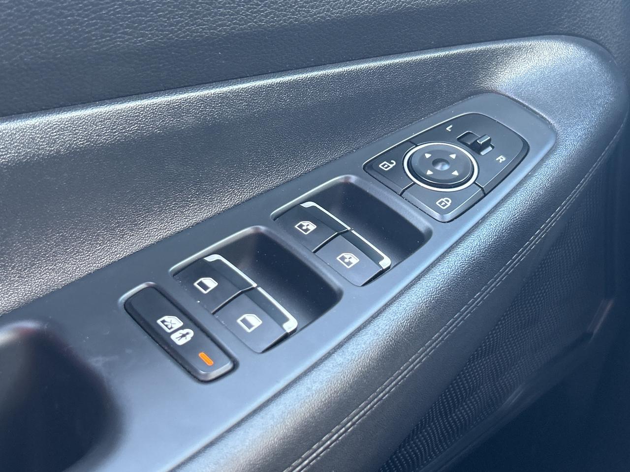 2022 Hyundai Santa Fe Preferred Photo