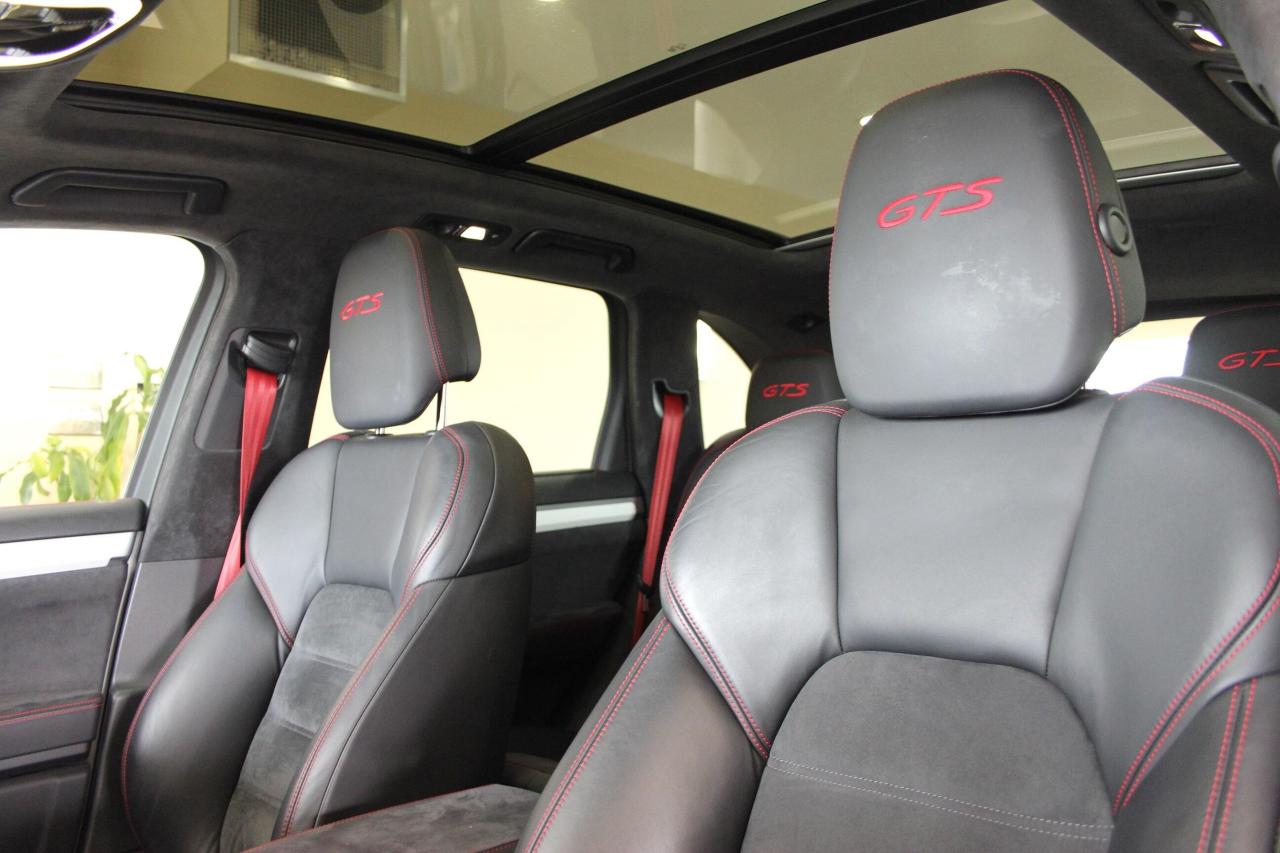 2014 Porsche Cayenne GTS 420HP NAVI REARCAM PANOROOF 21"SPORT WHEELS Photo