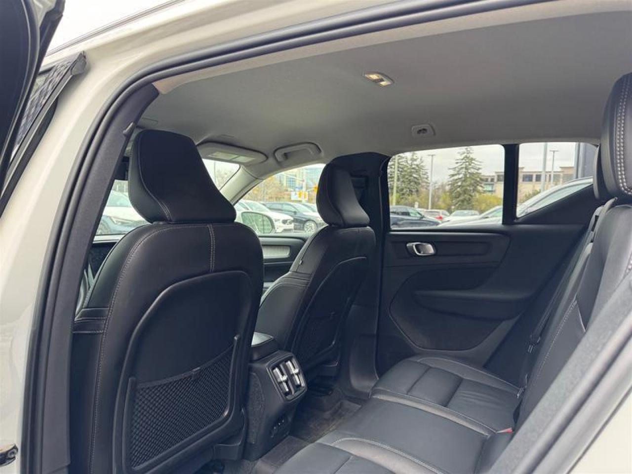 2023 Volvo XC40 B5 AWD Core Photo