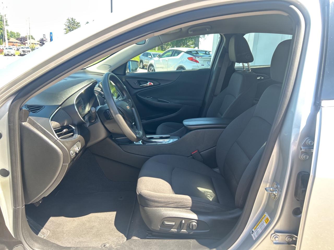 2020 Chevrolet Malibu LT   CarPlay + Android Auto   Remote Start Photo