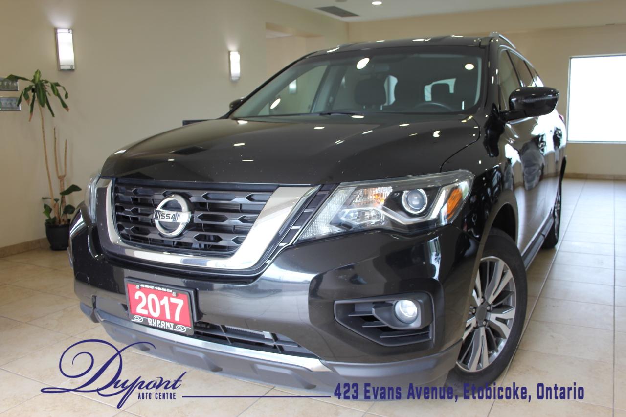 2017 Nissan Pathfinder SV 4WD LOW KM! Photo0