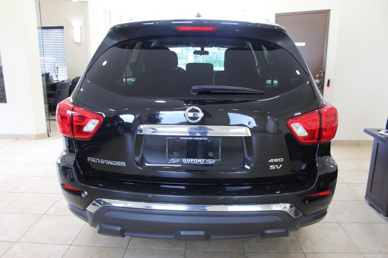 2017 Nissan Pathfinder SV 4WD LOW KM! Photo