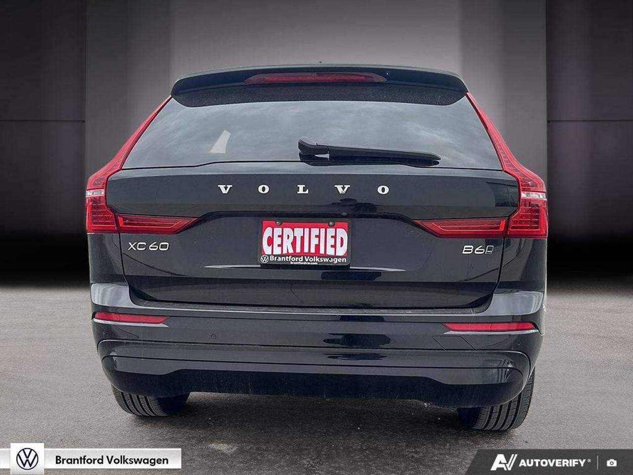 2023 Volvo XC60 Core Photo