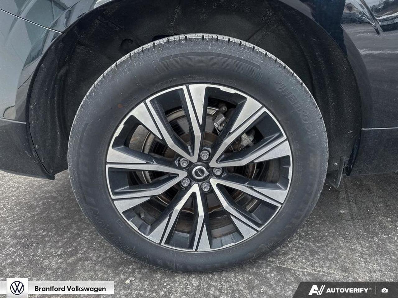2023 Volvo XC60 Core Photo