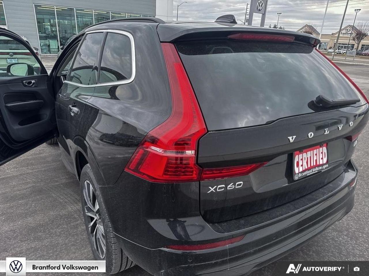 2023 Volvo XC60 Core Photo