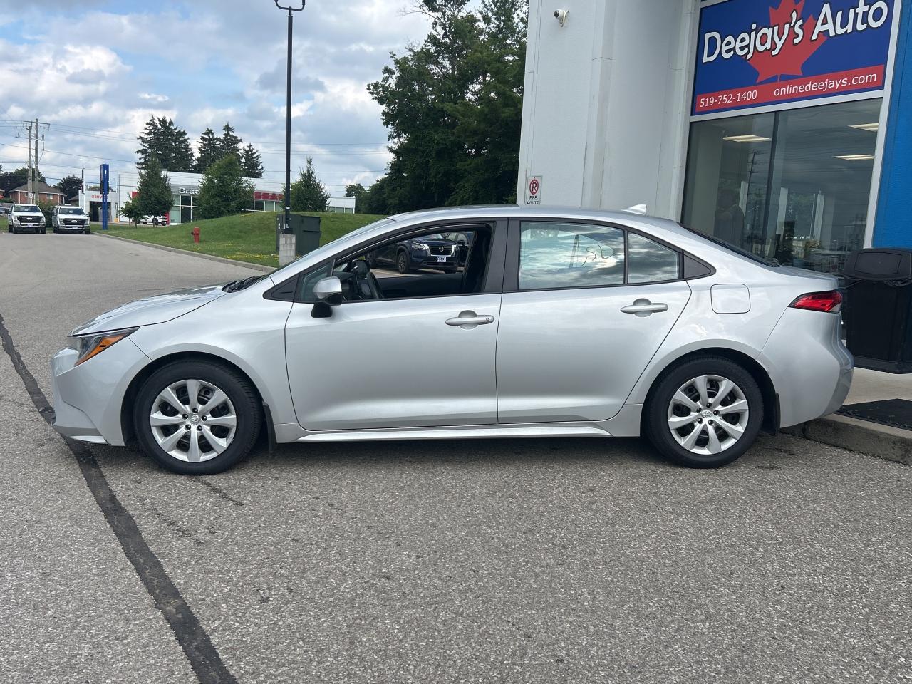 2023 Toyota Corolla LE     Factory Warranty   Clean Carfax Photo