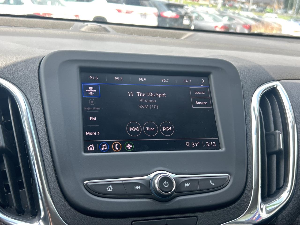 2022 Chevrolet Equinox LT   Factory Warranty   Clean Carfax Photo