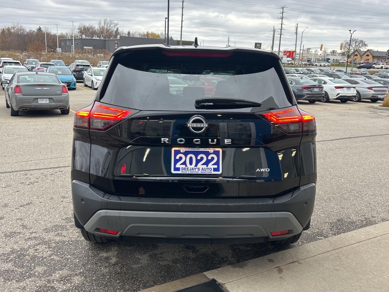 2022 Nissan Rogue S 2.5L 4 Cylinder   Clean Carfax Photo3