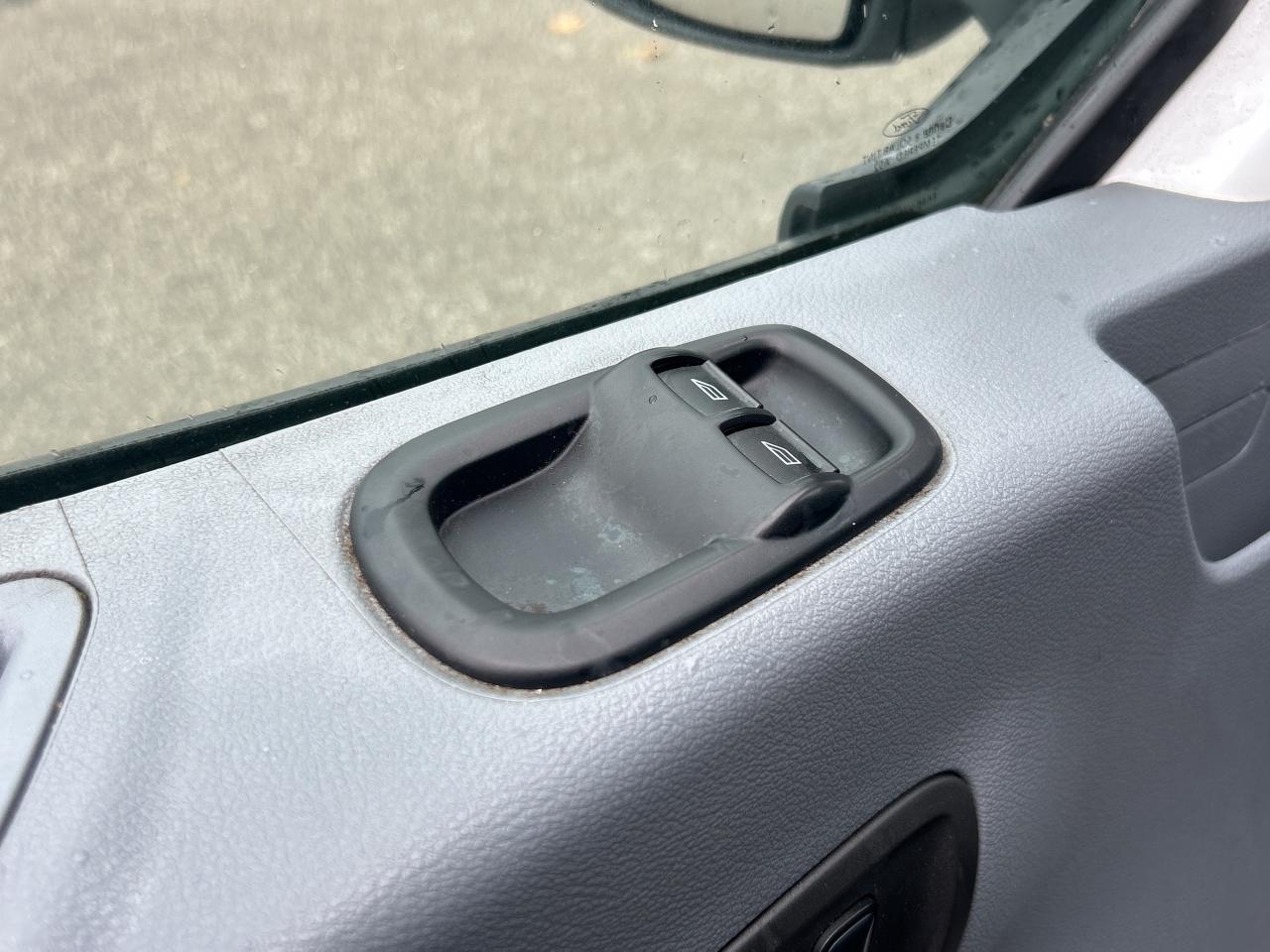 2018 Ford Transit Van T-150 130 Low Rf 8600 GVWR   Clean Carfax Photo