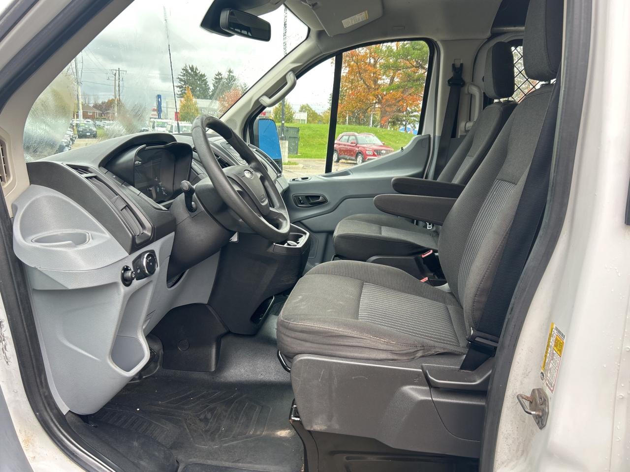 2018 Ford Transit Van T-150 130 Low Rf 8600 GVWR   Clean Carfax Photo