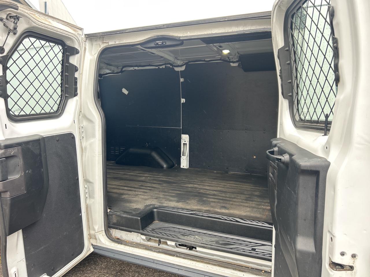 2018 Ford Transit Van T-150 130 Low Rf 8600 GVWR   Clean Carfax Photo