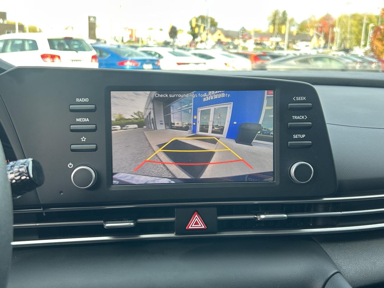 2023 Hyundai Elantra Essential   Low KM   Clean Carfax Photo