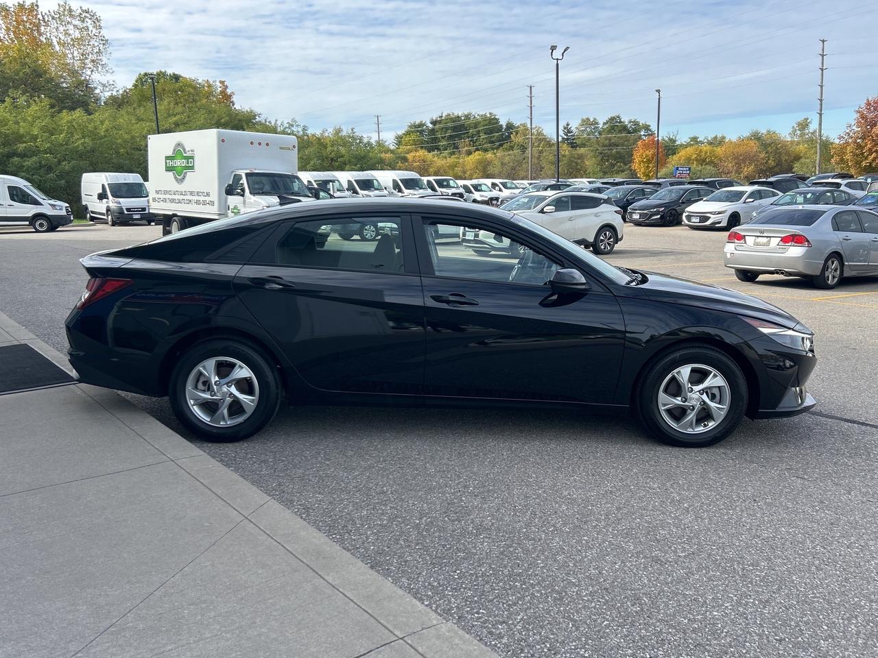 2023 Hyundai Elantra Essential   Low KM   Clean Carfax Photo2