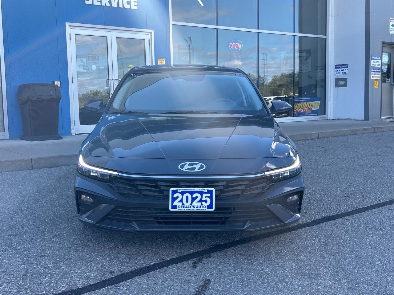 2025 Hyundai Elantra Preferred   NAV   Sunroof    Clean Carfax Photo