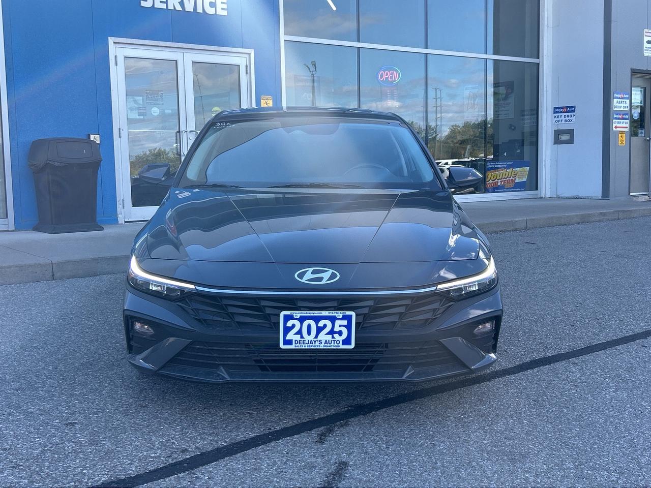 2025 Hyundai Elantra Preferred   NAV   Sunroof    Clean Carfax Photo