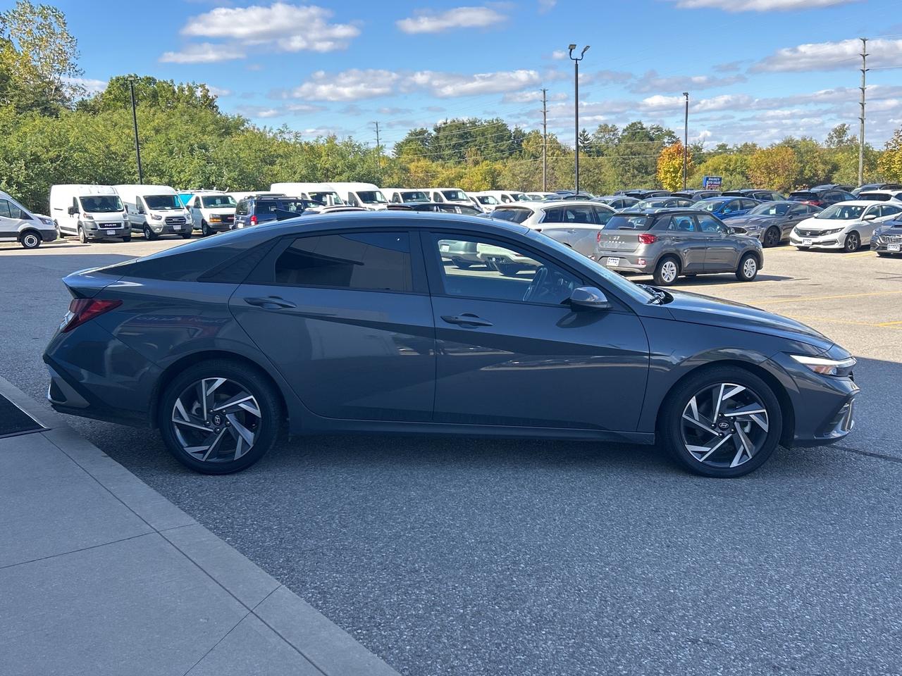 2025 Hyundai Elantra Preferred   NAV   Sunroof    Clean Carfax Photo