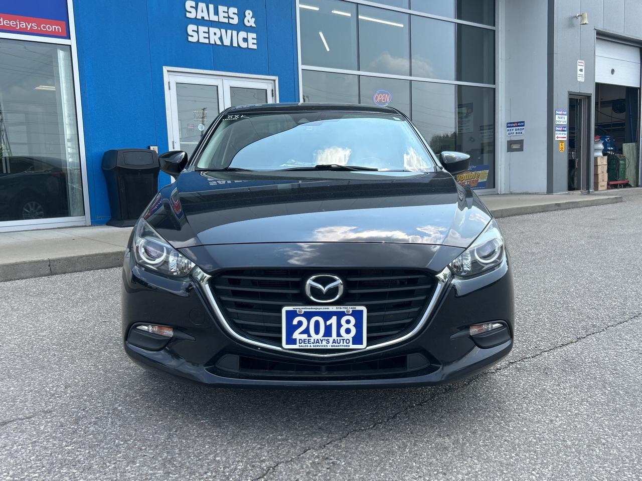 2018 Mazda MAZDA3 SE 2.0L   Clean Carfax Photo