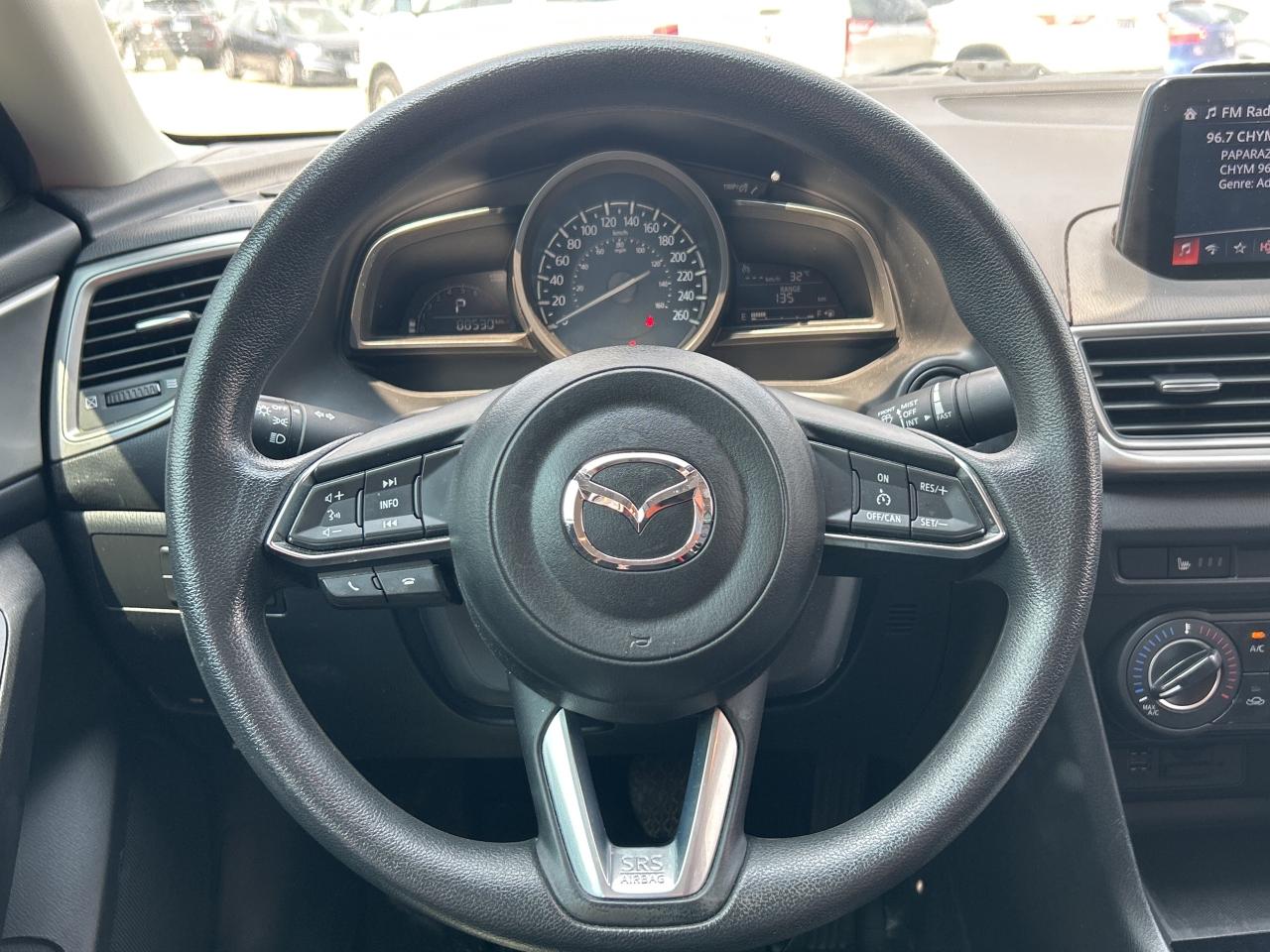 2018 Mazda MAZDA3 SE 2.0L   Clean Carfax Photo