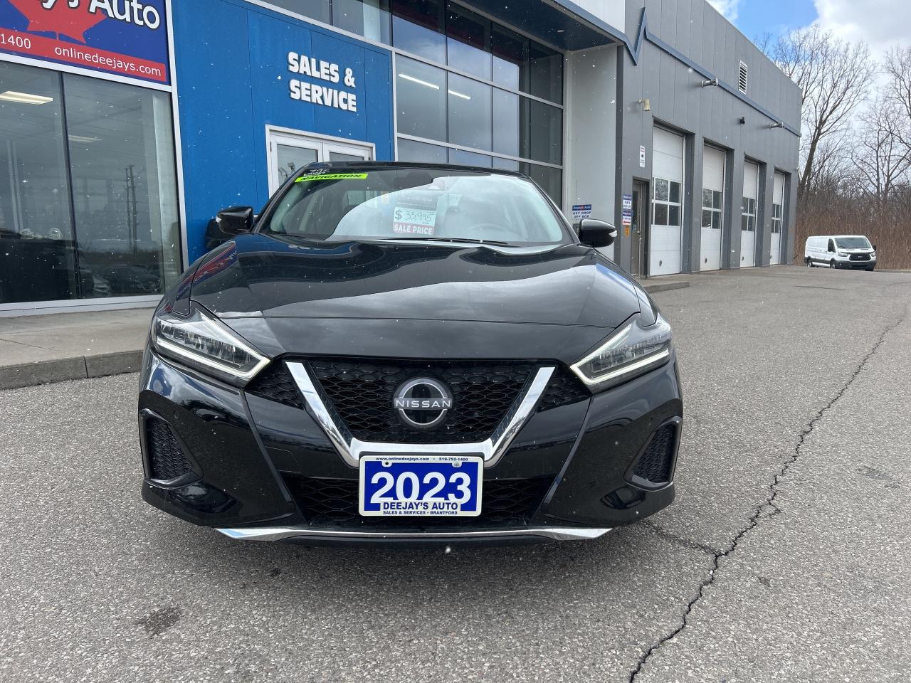 2023 Nissan Maxima SL   Leather   Dual Sunroof   Nav   Clean Carfax Photo