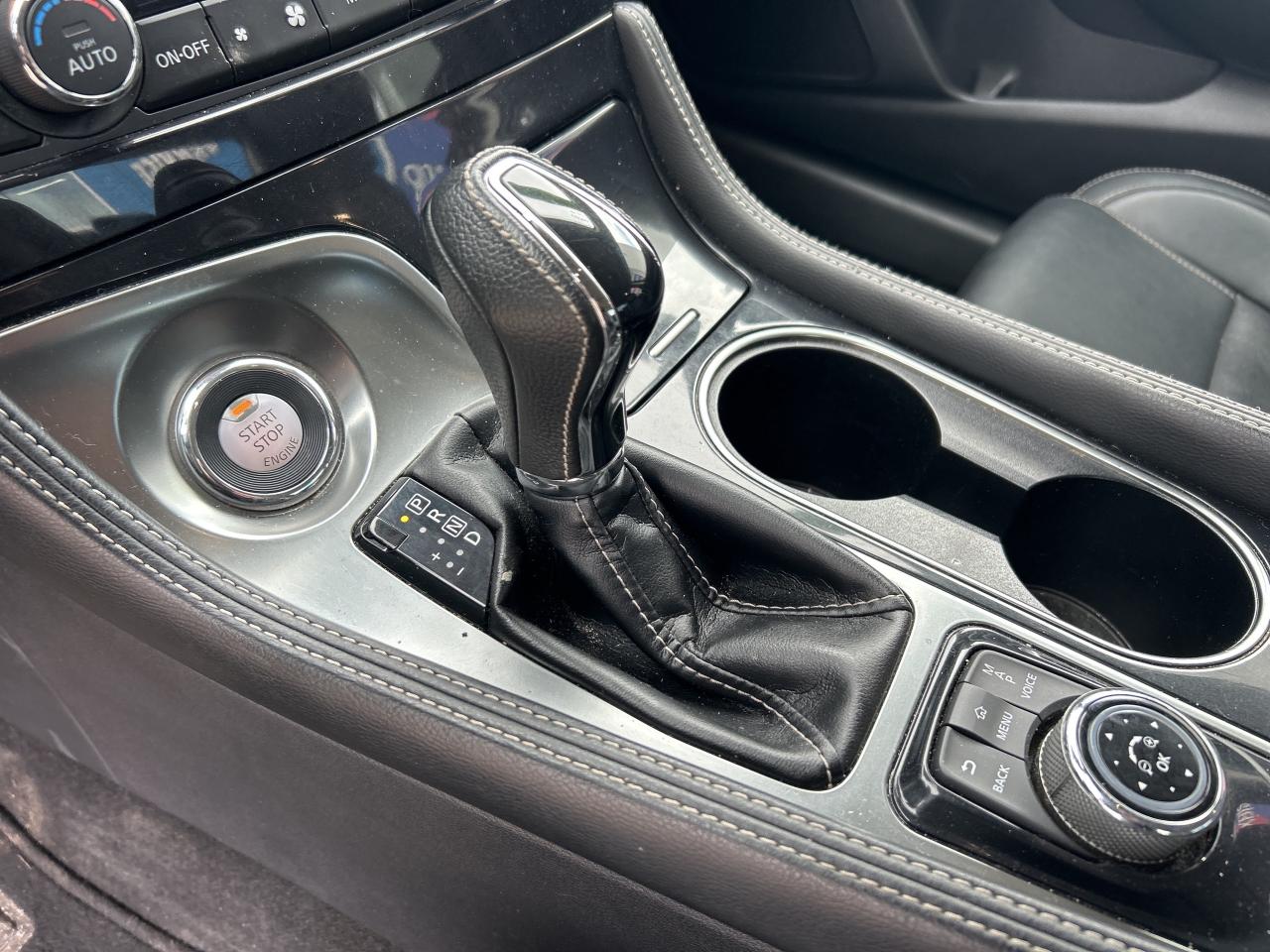 2023 Nissan Maxima SL   Leather   Dual Sunroof   Nav   Clean Carfax Photo