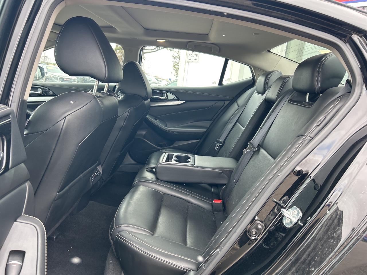 2023 Nissan Maxima SL   Leather   Dual Sunroof   Nav   Clean Carfax Photo