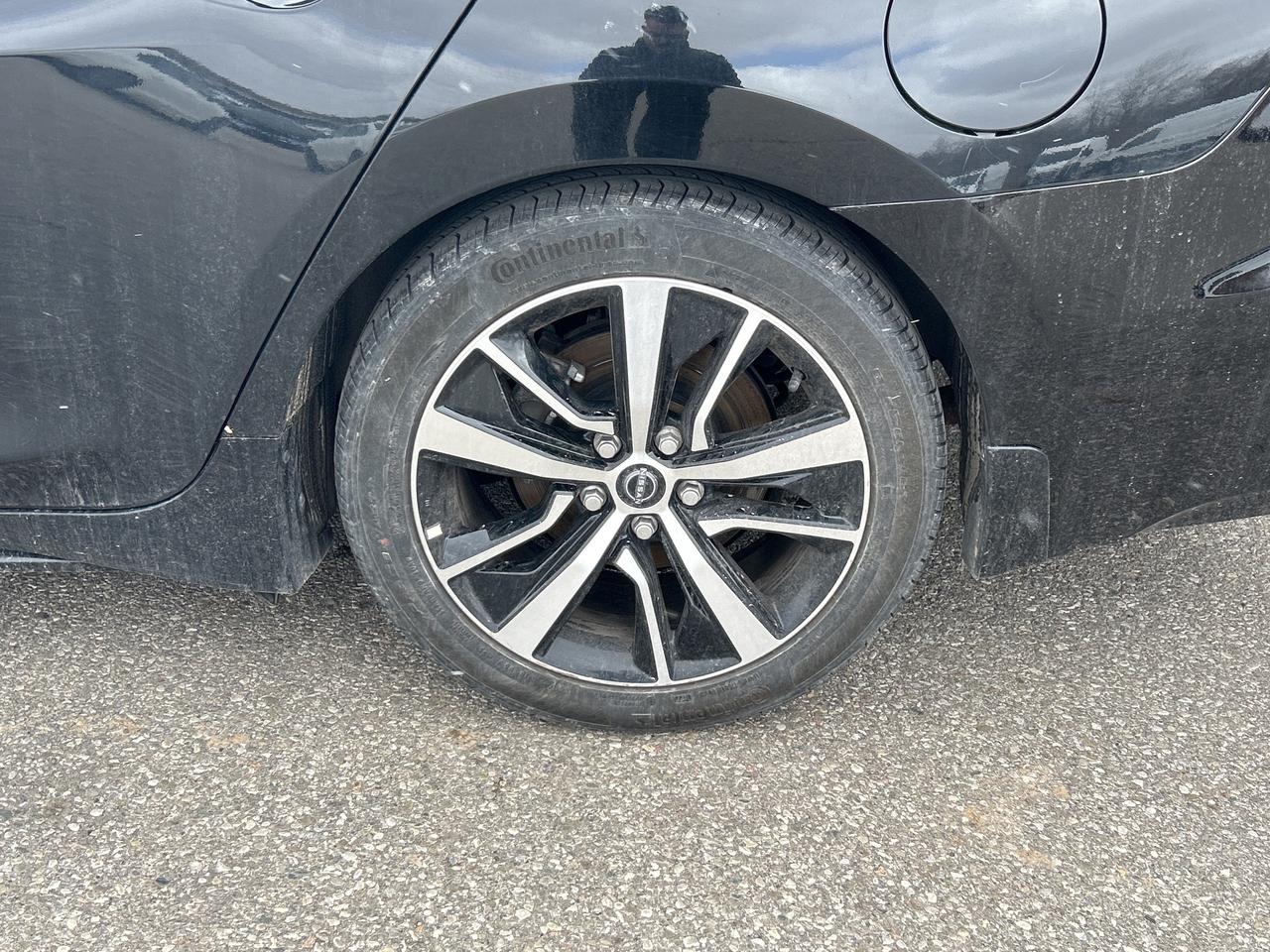 2023 Nissan Maxima SL   Leather   Dual Sunroof   Nav   Clean Carfax Photo