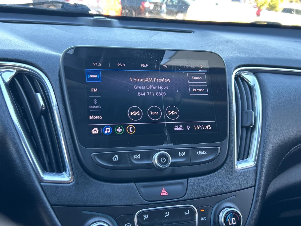 2019 Chevrolet Malibu LT   Leather   Sunroof   Clean Carfax Photo