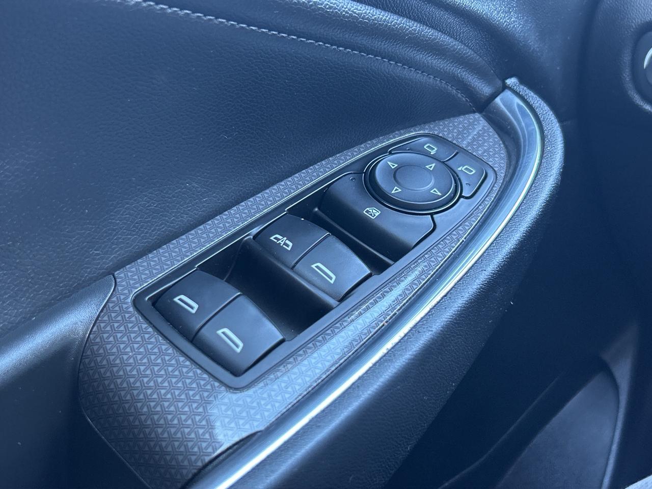 2019 Chevrolet Malibu LT   Leather   Sunroof   Clean Carfax Photo