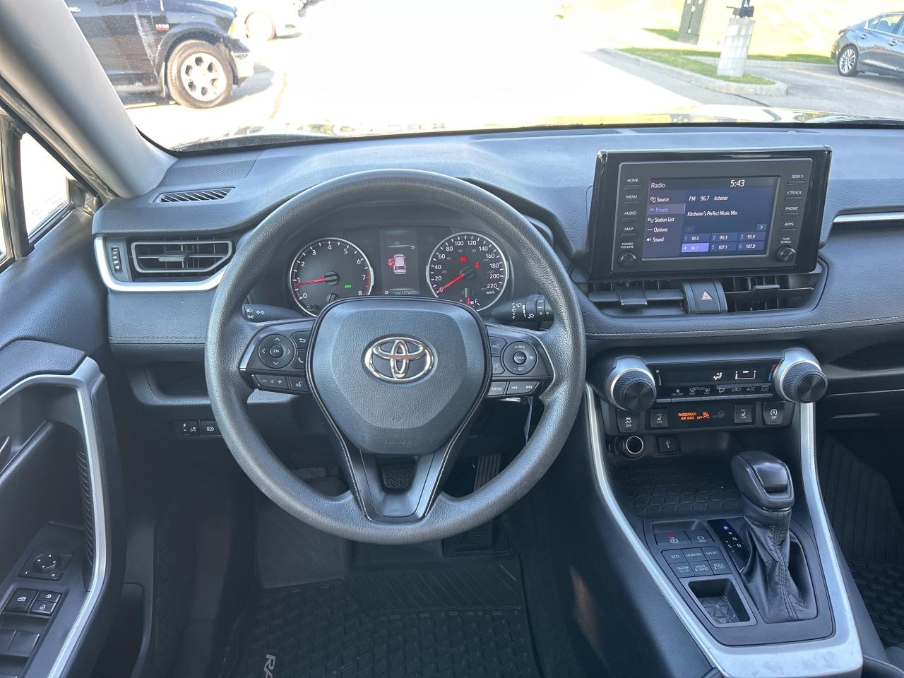 2021 Toyota RAV4 LE Photo