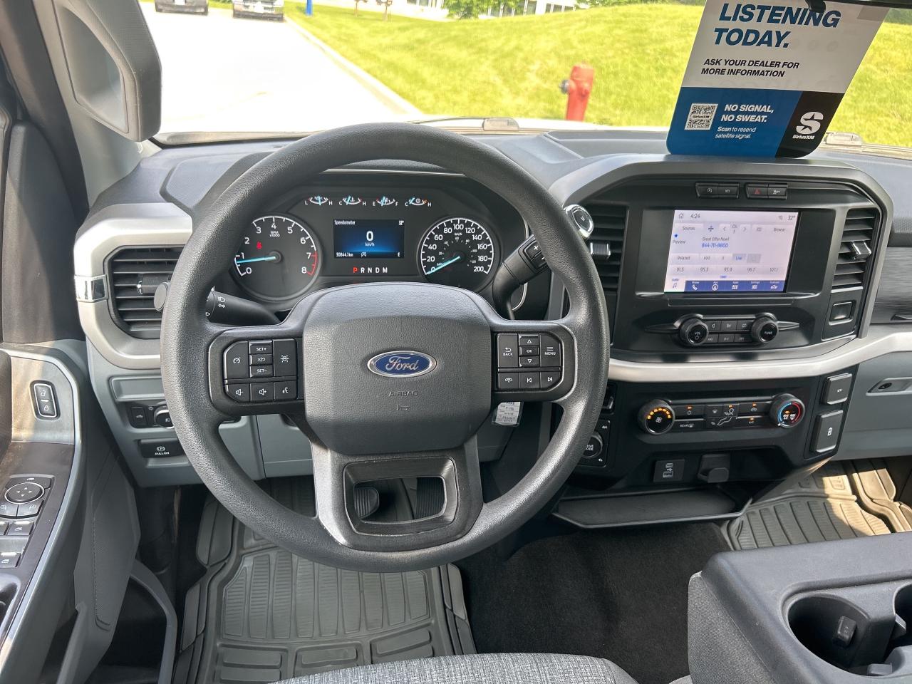 2022 Ford F-150 XLT SuperCrew 5.5' Box   NAV   Clean Carfax Photo