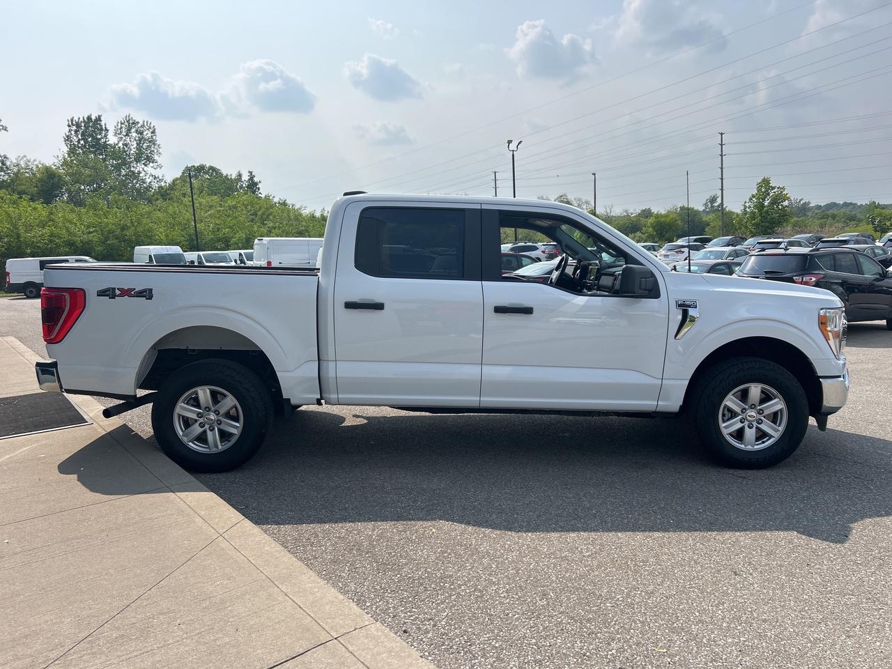 2022 Ford F-150 XLT SuperCrew 5.5' Box   NAV   Clean Carfax Photo2