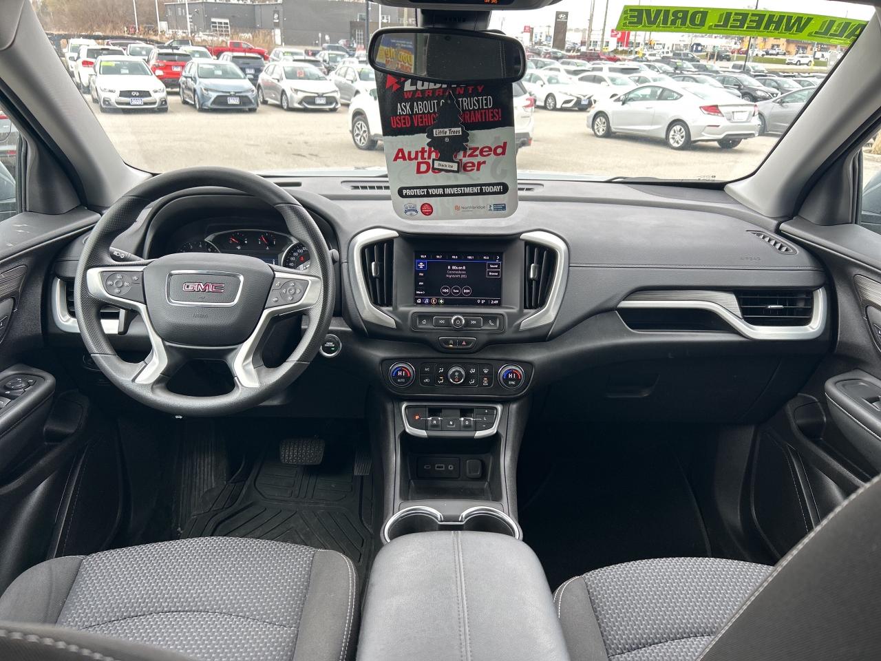 2024 GMC Terrain Low KM   Clean Carfax Photo