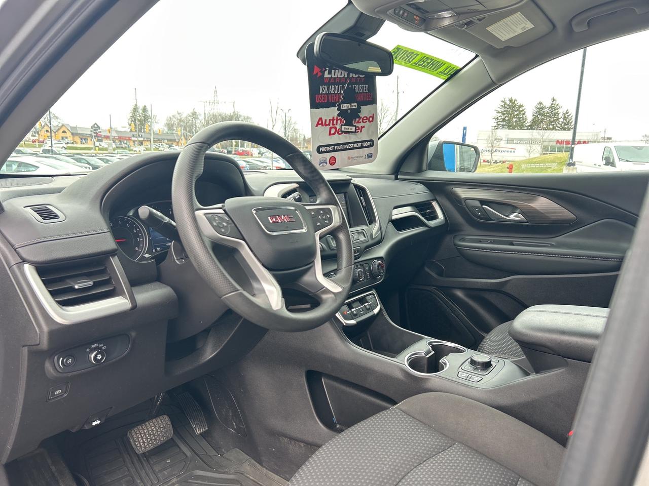 2024 GMC Terrain Low KM   Clean Carfax Photo