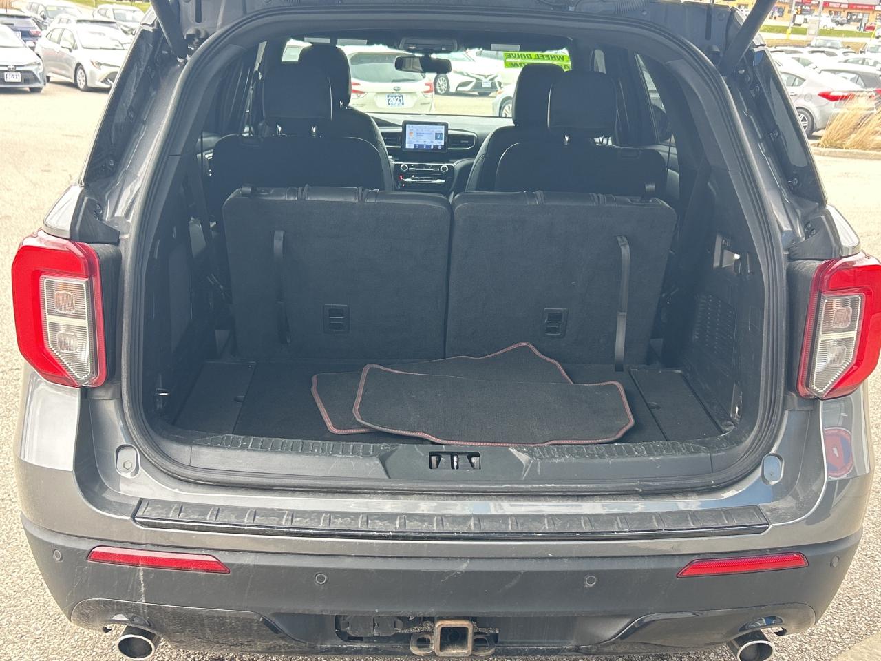 2022 Ford Explorer ST-Line   6 Pass   Loaded   Clean Carfax Photo