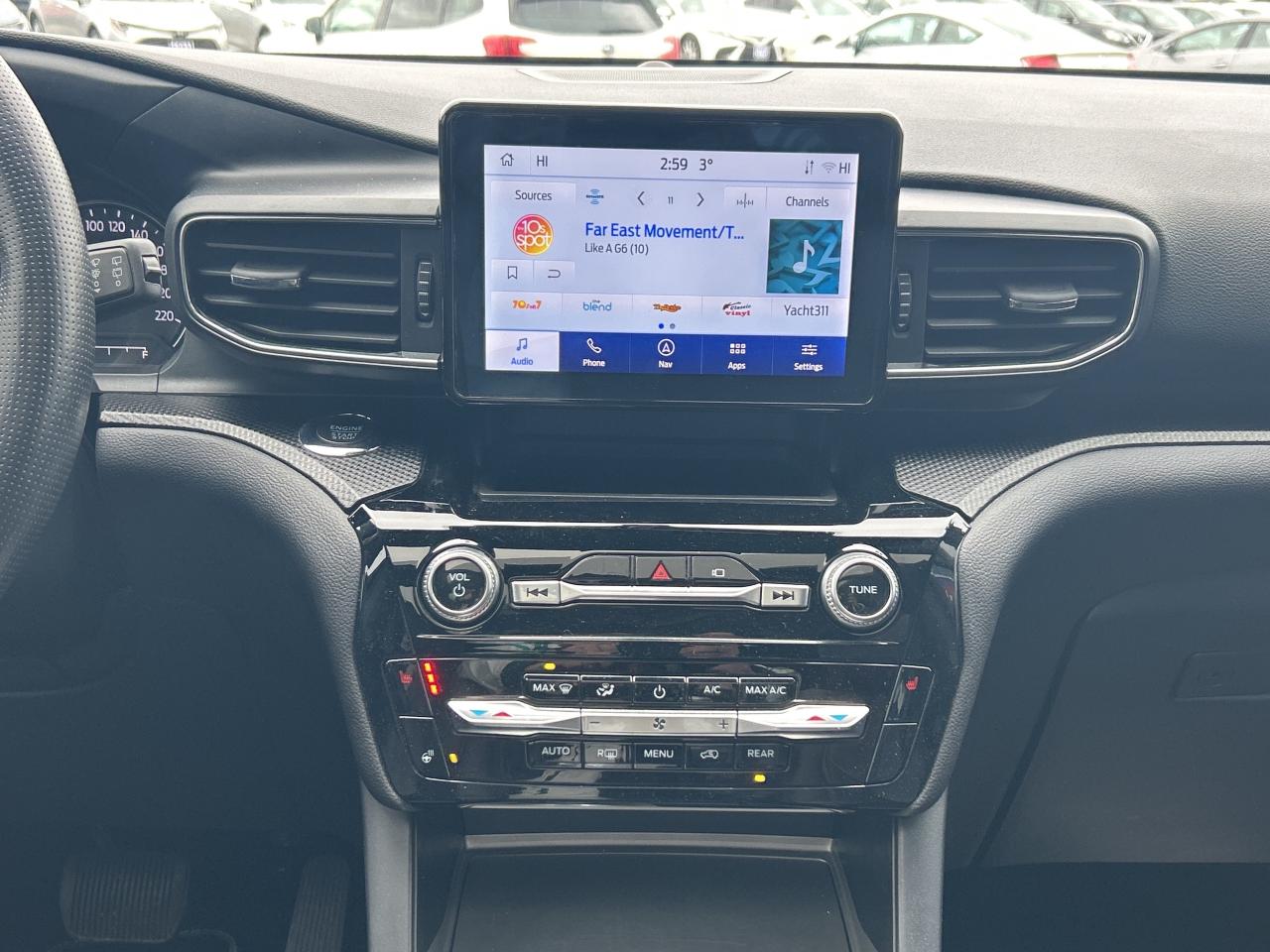 2022 Ford Explorer ST-Line   6 Pass   Loaded   Clean Carfax Photo