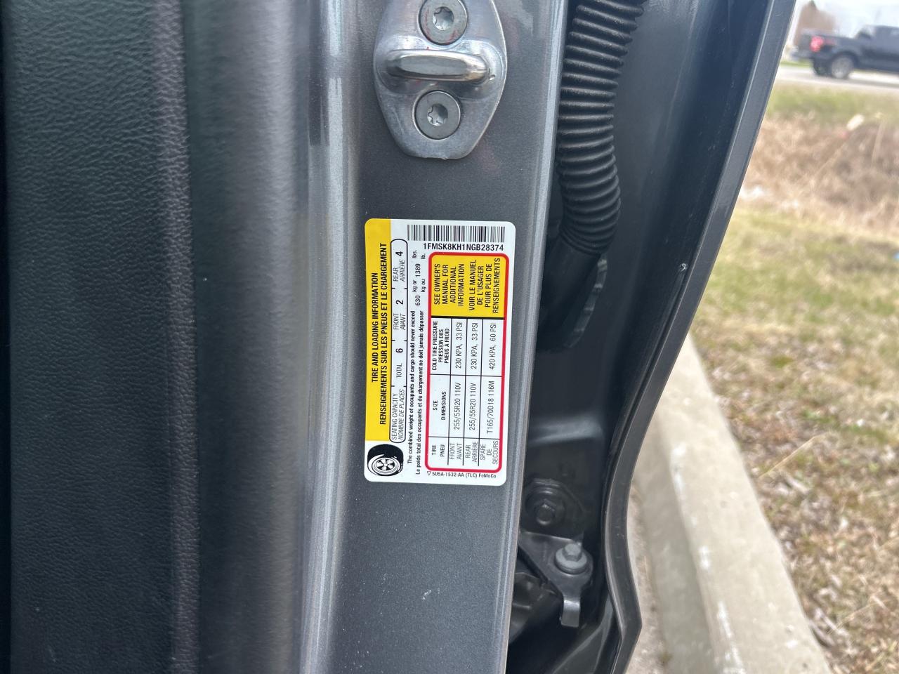 2022 Ford Explorer ST-Line   6 Pass   Loaded   Clean Carfax Photo