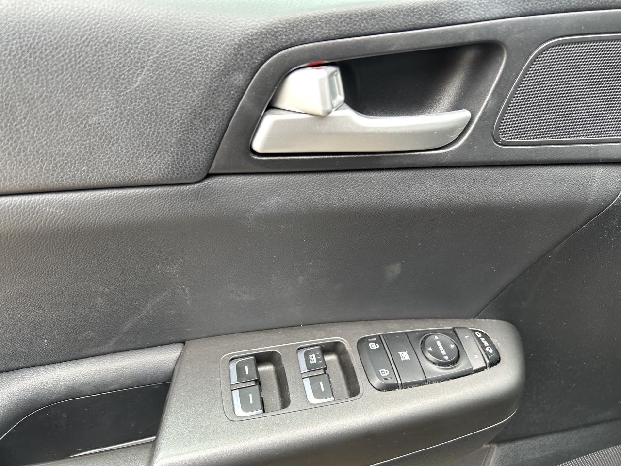 2019 Kia Sportage EX   Leather   Clean Carfax Photo